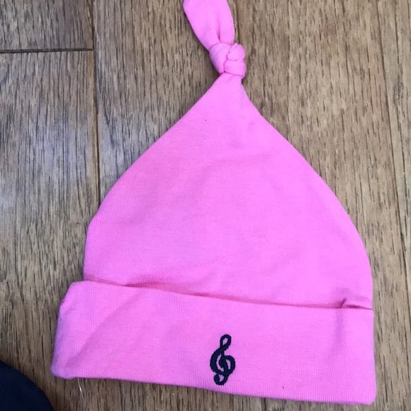 NWT treble maker girls onesie with hat 6-12mo - Picture 4 of 5